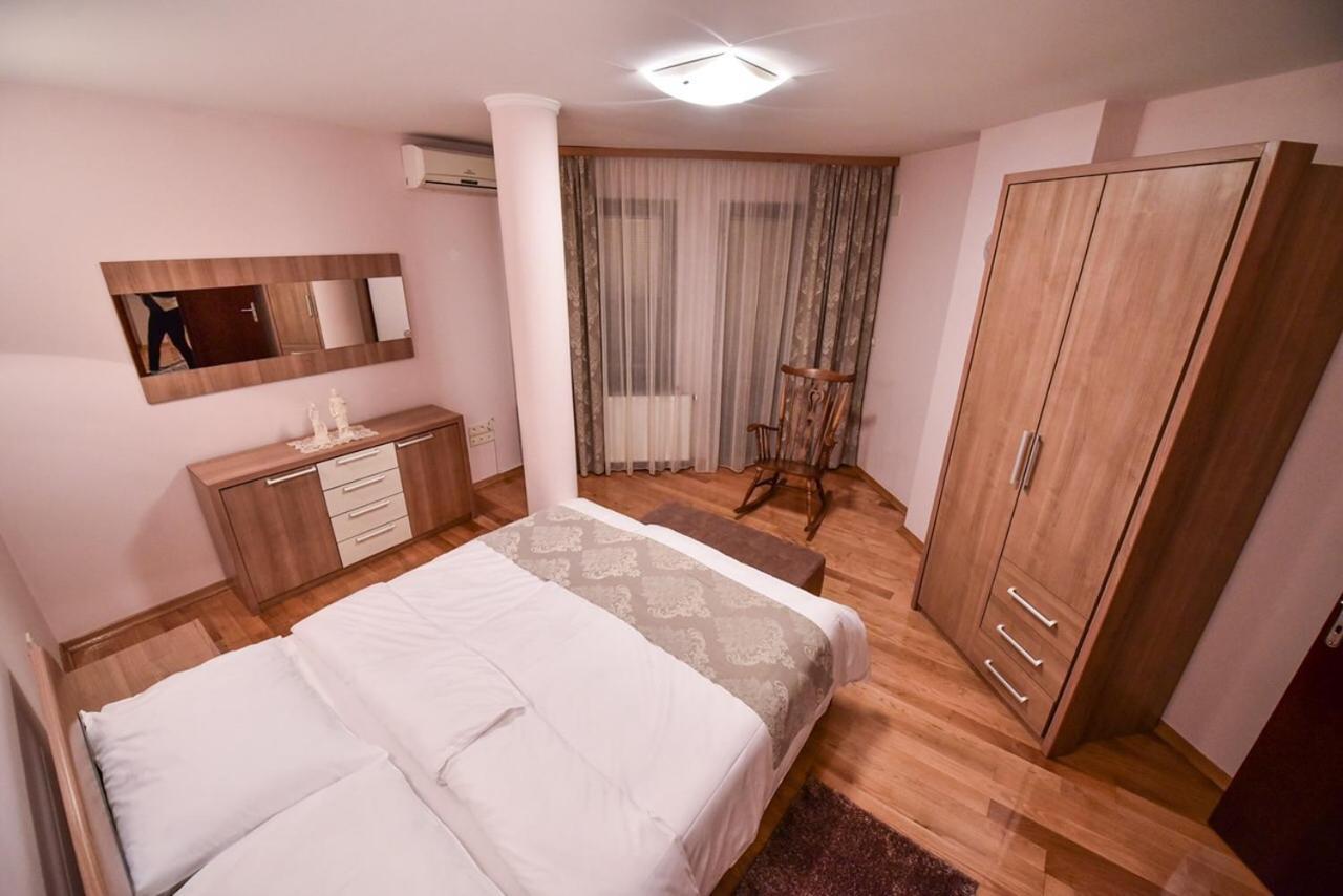 Apartman Natalija Баня-Лука Екстер'єр фото