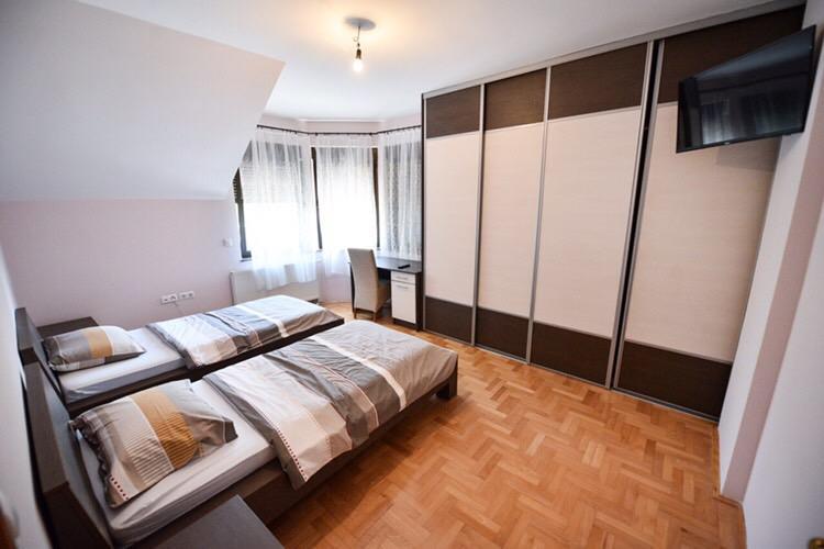 Apartman Natalija Баня-Лука Екстер'єр фото